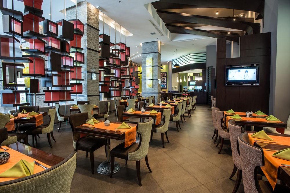 Courtyard By Marriott Guayaquil Hotell Exteriör bild
