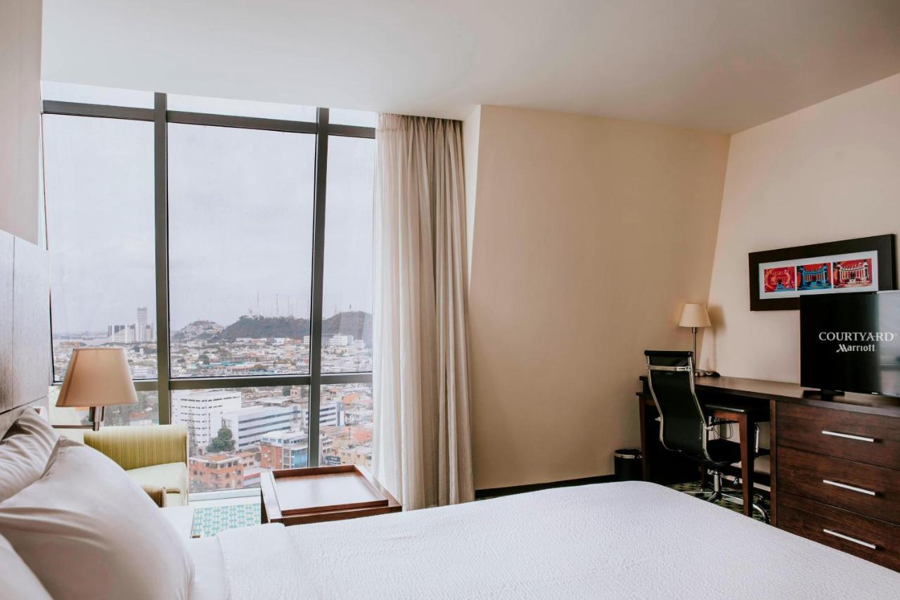 Courtyard By Marriott Guayaquil Hotell Exteriör bild