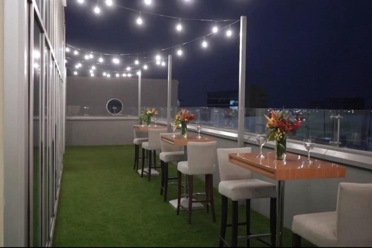 Courtyard By Marriott Guayaquil Hotell Exteriör bild