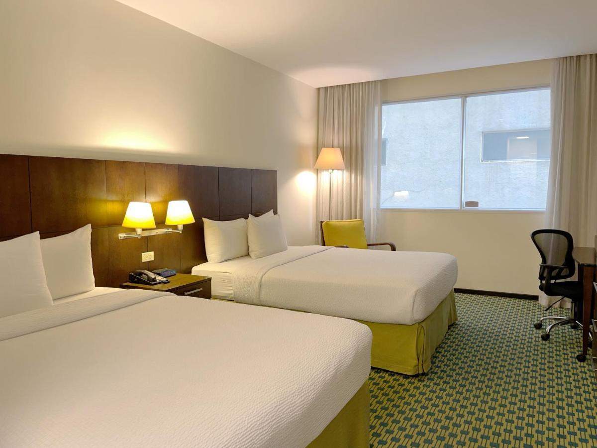 Courtyard By Marriott Guayaquil Hotell Exteriör bild