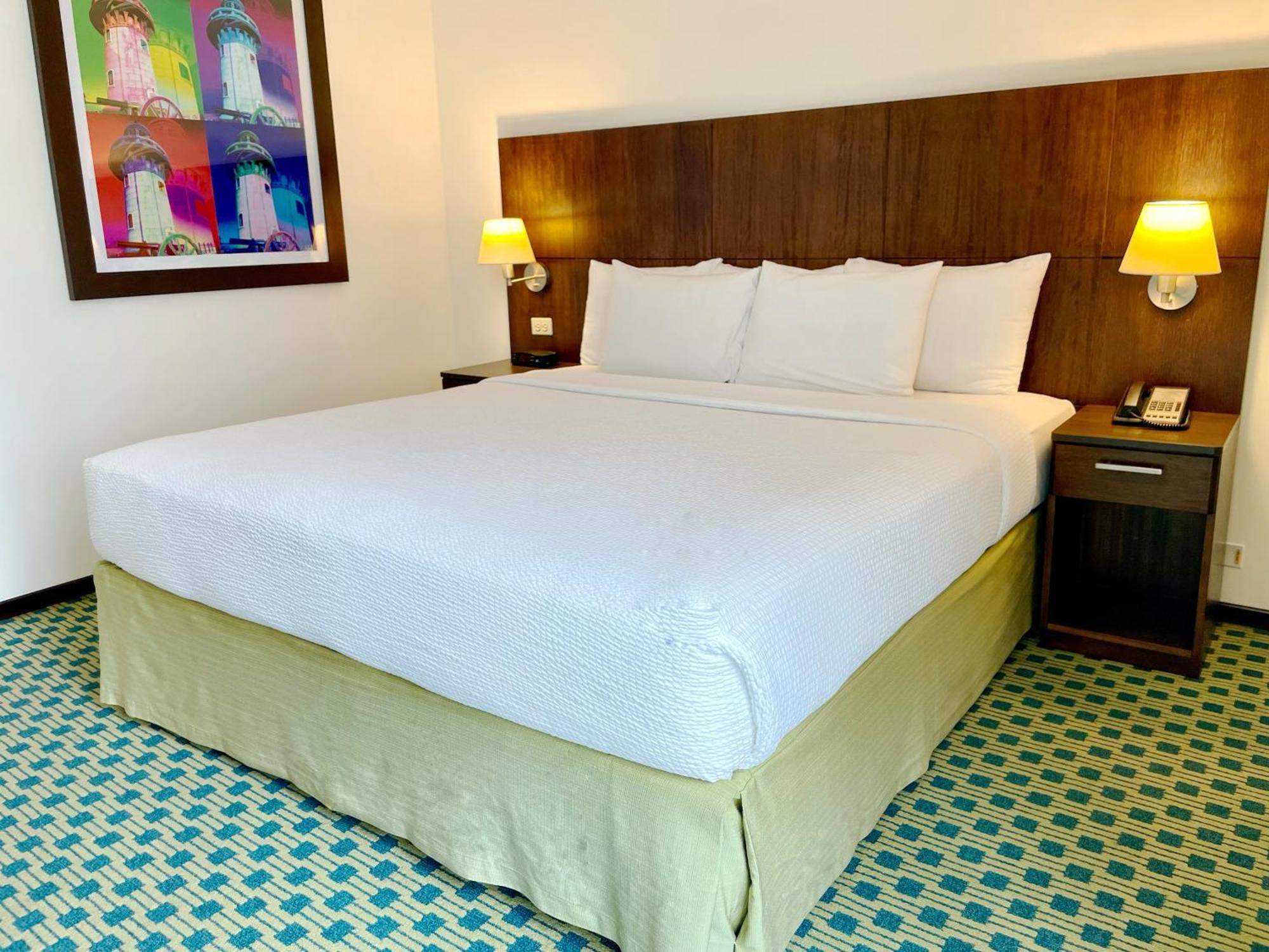 Courtyard By Marriott Guayaquil Hotell Exteriör bild