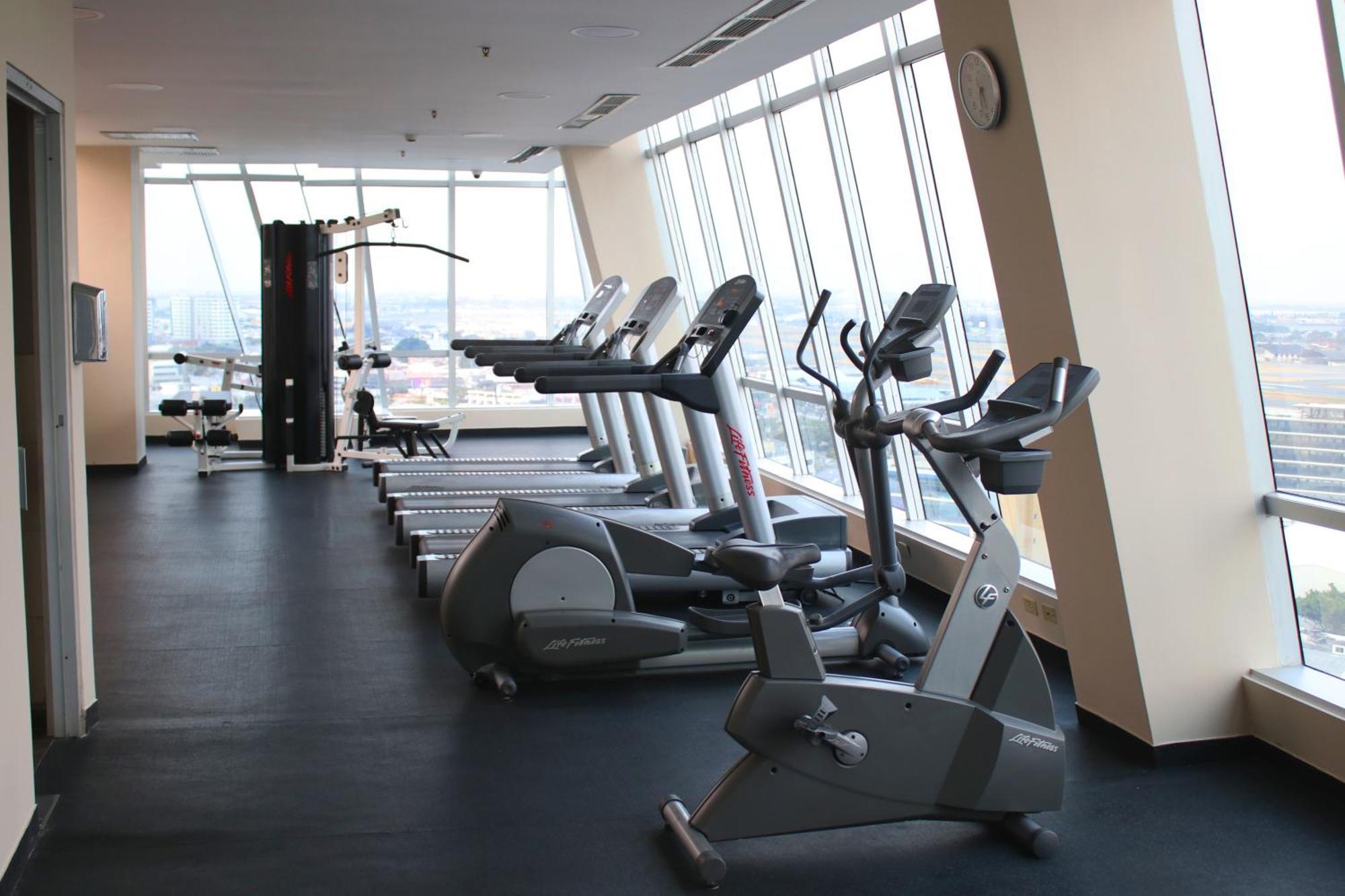 Courtyard By Marriott Guayaquil Hotell Exteriör bild