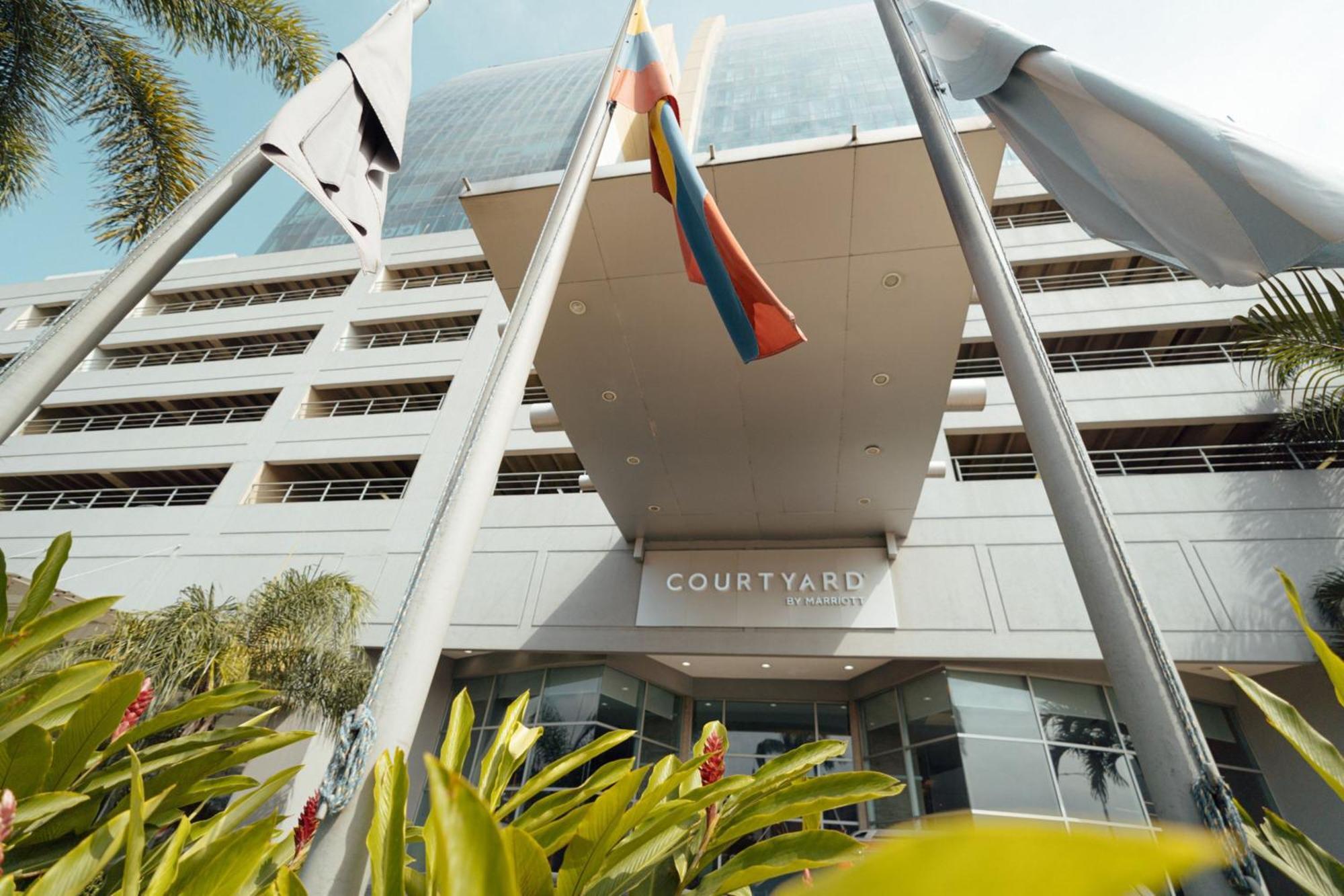 Courtyard By Marriott Guayaquil Hotell Exteriör bild