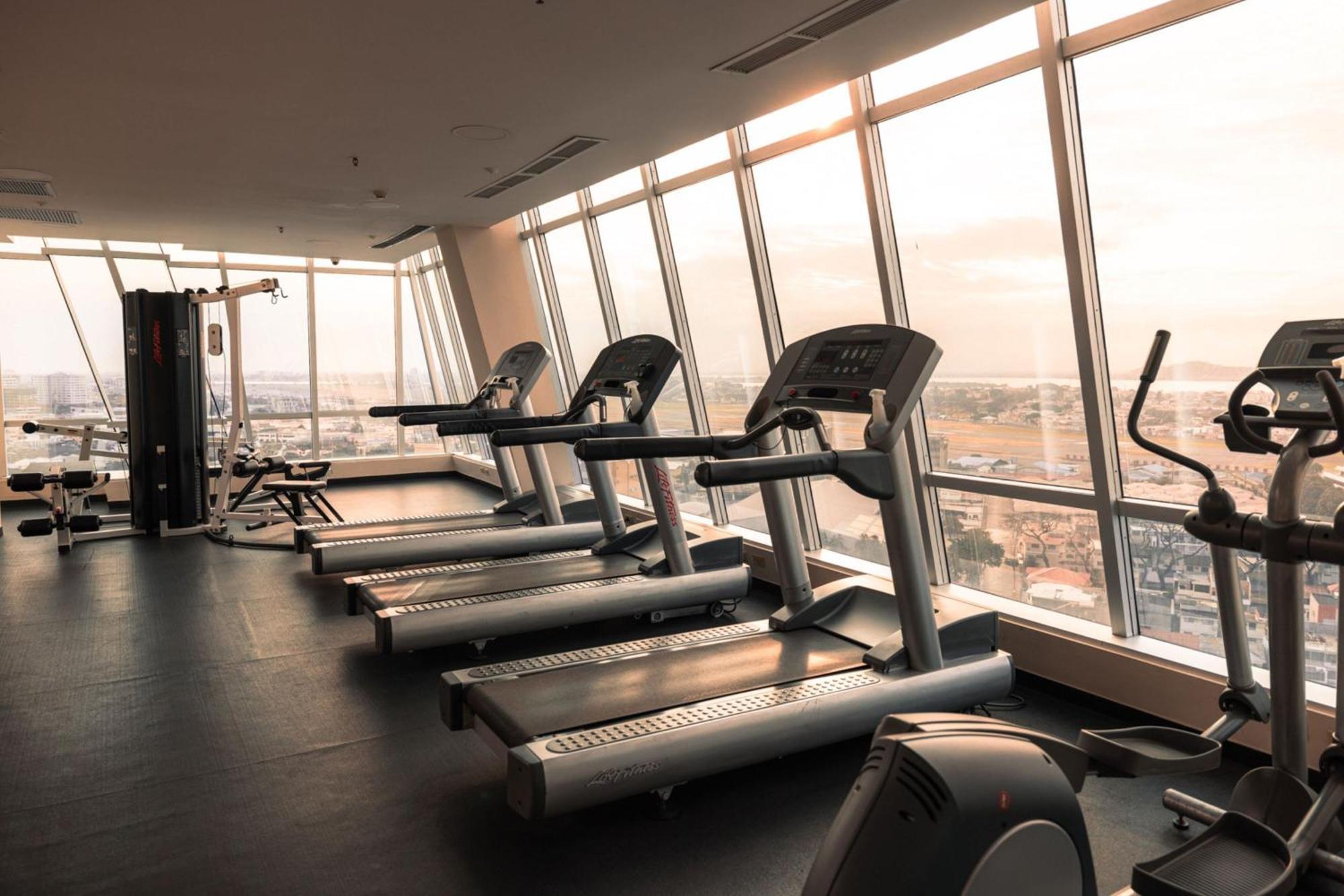 Courtyard By Marriott Guayaquil Hotell Exteriör bild