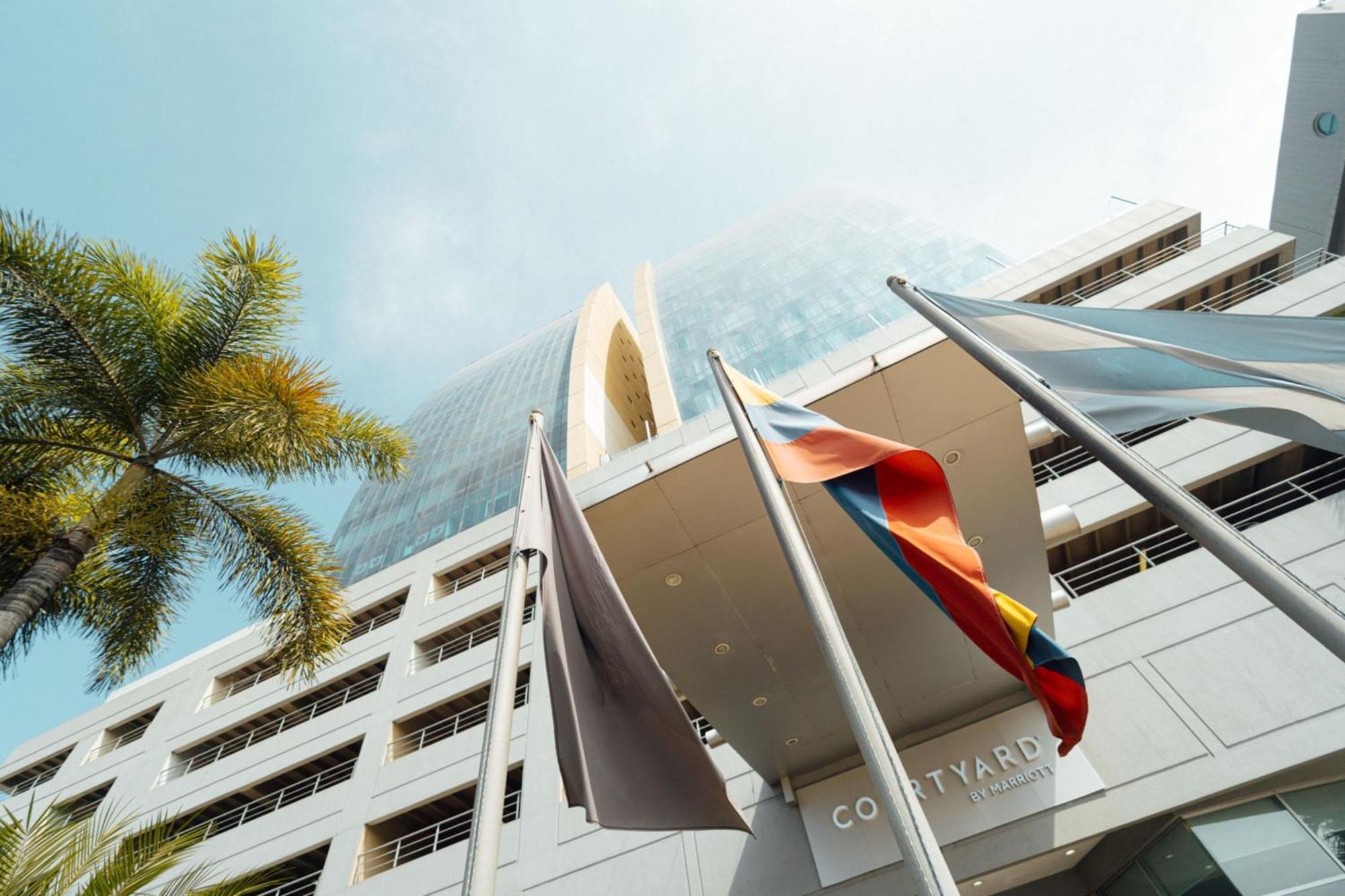 Courtyard By Marriott Guayaquil Hotell Exteriör bild